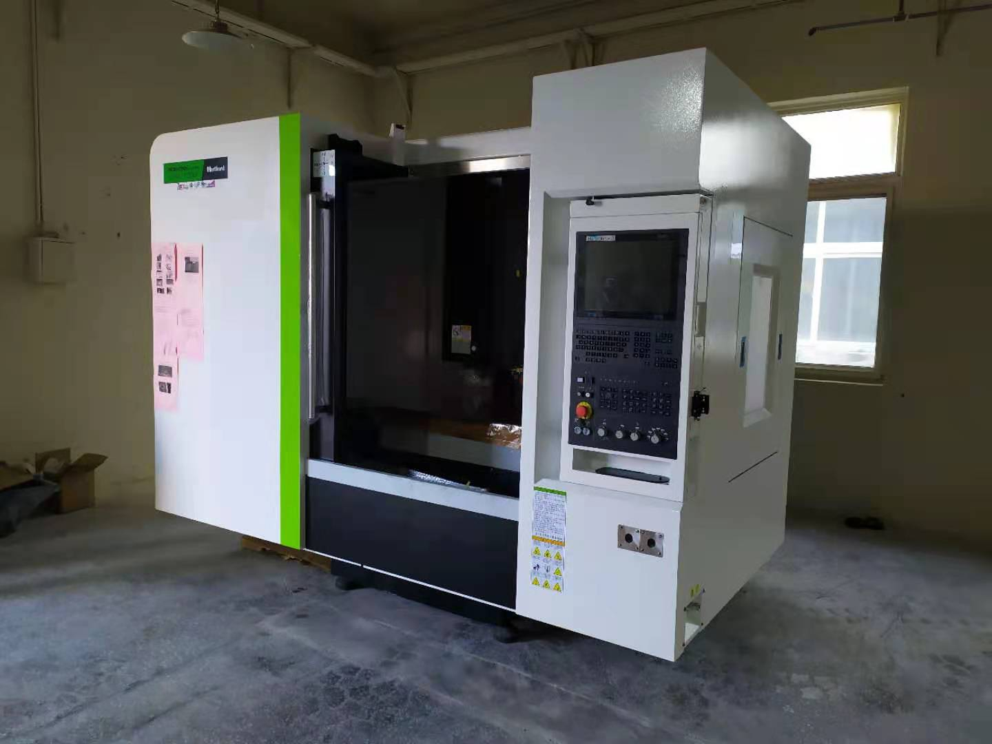 臺灣協(xié)鴻數(shù)控銑床交機(jī)